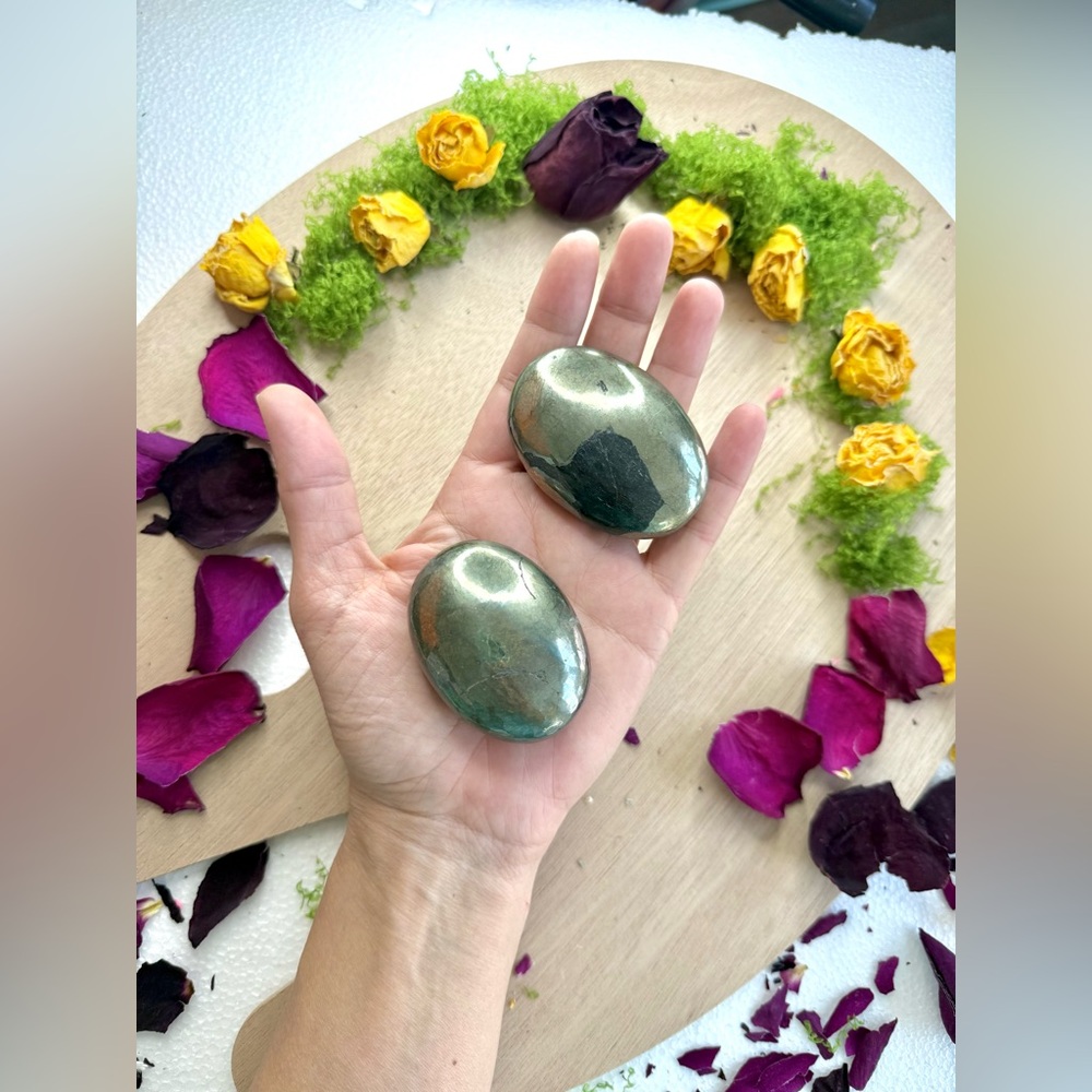 Pyrite Palmstone (one)